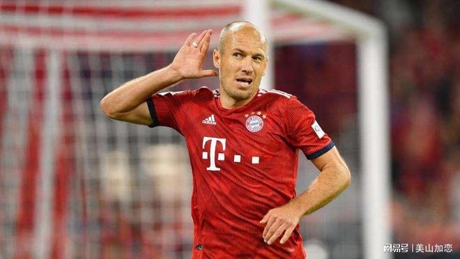 星空体育平台包含今夜埃因霍温调整名单以备世俱杯，篮板制胜环节打磨，管理层满意，年轻球员获得机会的词条