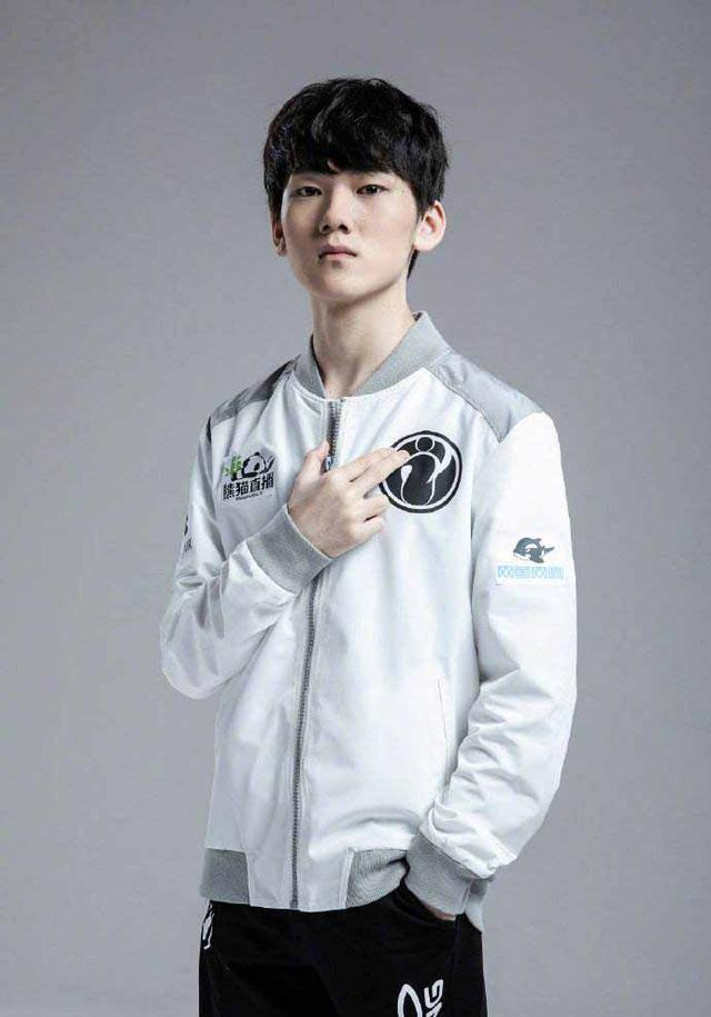 科维托娃巅峰对决，JackeyLove与90激战RNG分钟，赛事规则更新胜负难料！的简单介绍