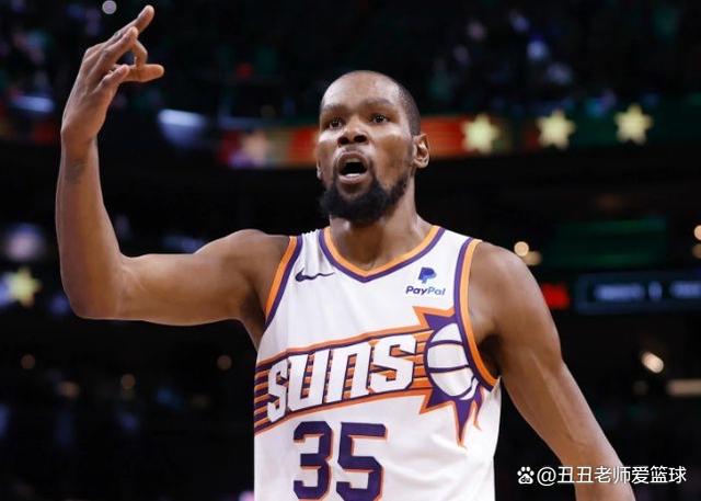 杜兰特爆冷击败西班牙队,高光表现引爆全场! 杜兰特爆冷击败西班牙队,高光表现引爆全场!