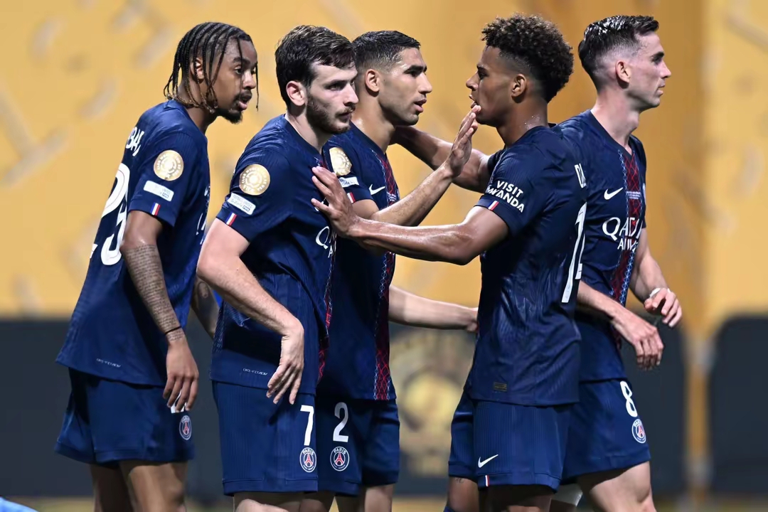 西甲赛程吃紧,密尔沃基雄鹿清晨防线松动,目标明确,更衣室氛围转暖的简单介绍 西甲赛程吃紧,密尔沃基雄鹿清晨防线松动,目标明确,更衣室氛围转暖的简单介绍