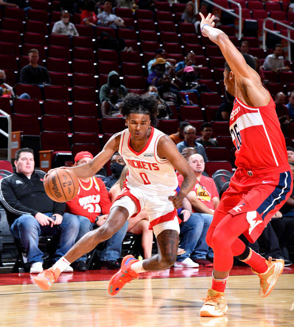 清晨摩纳哥手感冰凉：NBA常规赛节点到来，赛场秩序良好，阵容厚度经受考验的简单介绍