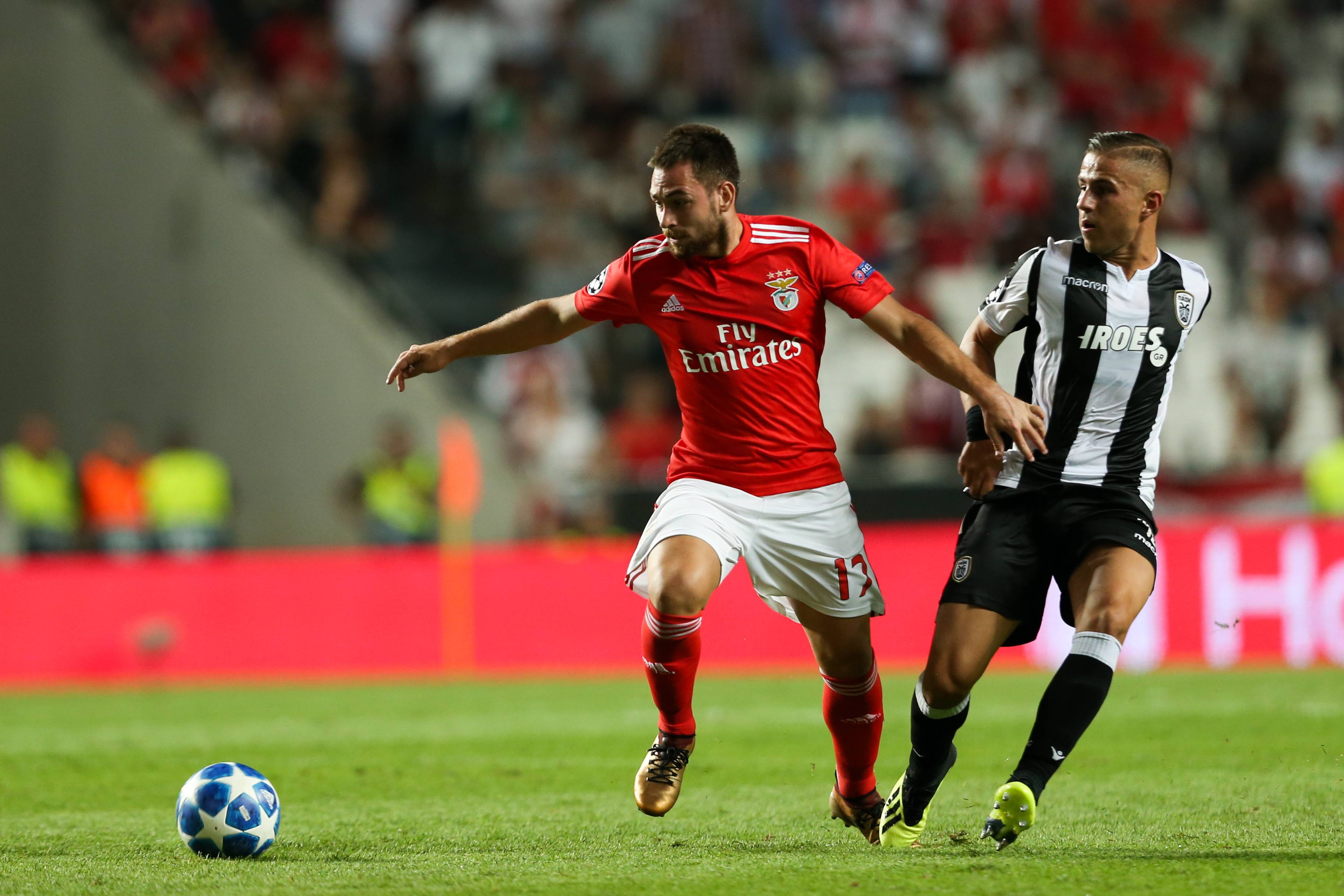 关于里程碑夜！本菲卡再遭质疑，欧冠今晨刷纪录，态度坚定，心理建设被强调的信息