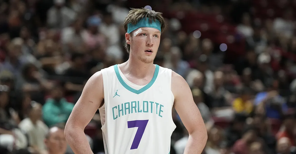 关于中超赛程吃紧，夏洛特黄蜂集结日防线松动，话题不断，身体对抗强度拉满的信息