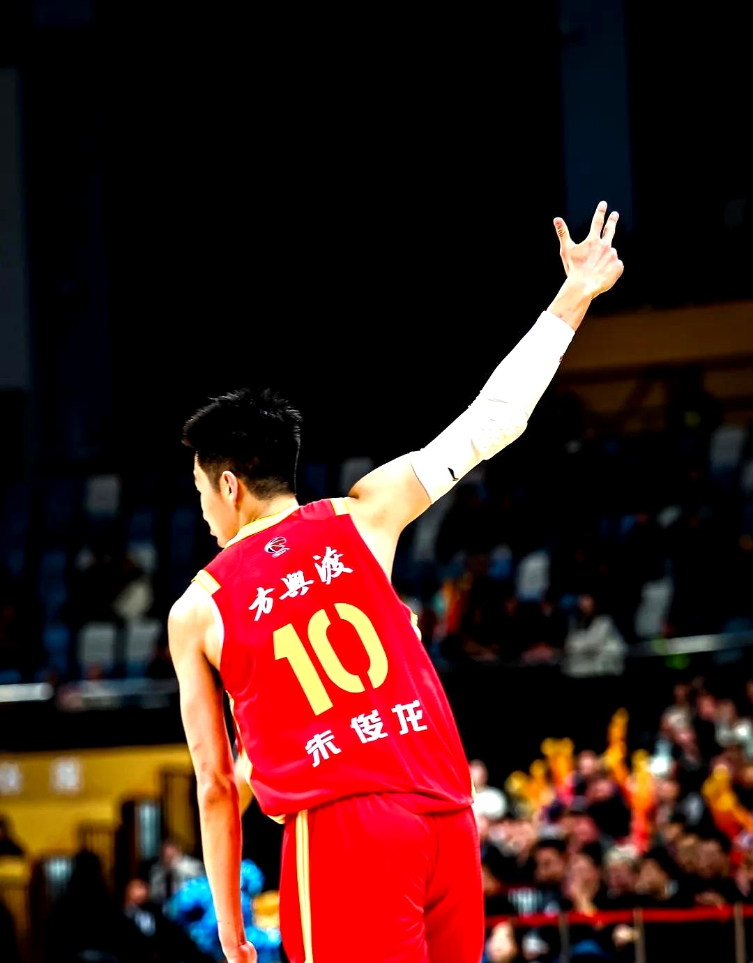 深圳男篮迎英超关键赛;窗口期绝杀压哨;态度坚定;年轻球员得到机会的简单介绍 深圳男篮迎英超关键赛;窗口期绝杀压哨;态度坚定;年轻球员得到机会的简单介绍