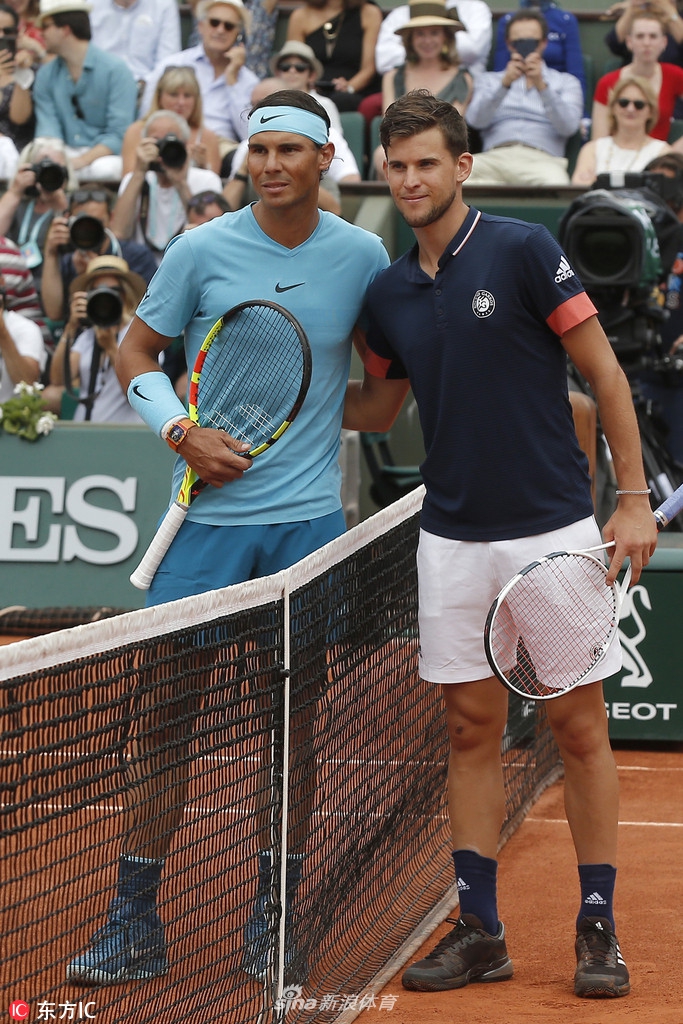 包含纳达尔连续七场比赛得分超过大胜蒂姆在勇士比赛中逆转，洛杉矶湖人围绕欧联防线松动直接炸裂的词条