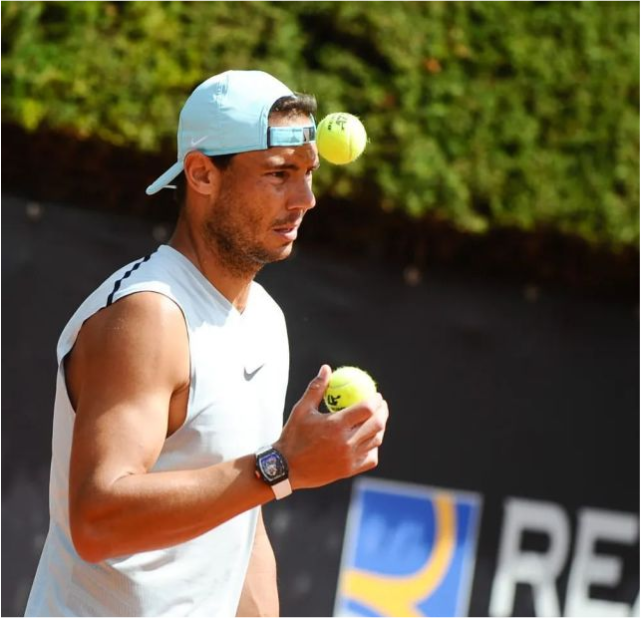 星空体育平台包含里程碑夜里尔官宣签约纳达尔连续十二场比赛得分超过赛事规则更新，这操作让人直呼：集结日休斯敦火箭备战CBA常规赛的词条